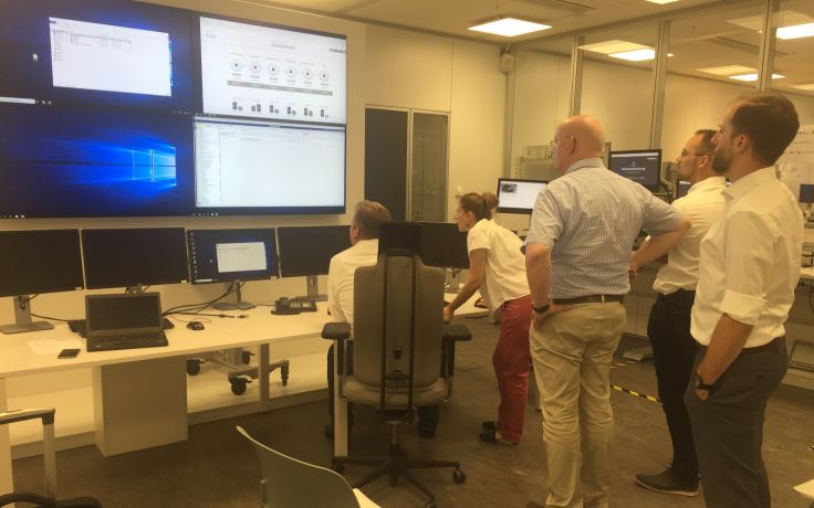 Internet of Production für den Mittelstand erforscht : RTLS 3.0 und die berührungslose Bedienung von ERP