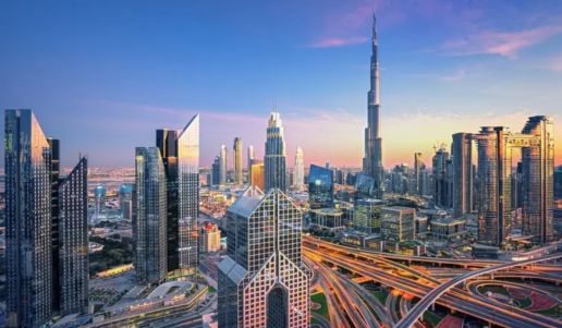 VAE k&uuml;ndigen offizielle E-Rechnungsstellungspflicht mit gestaffelter Einf&uuml;hrung ab 2026 an